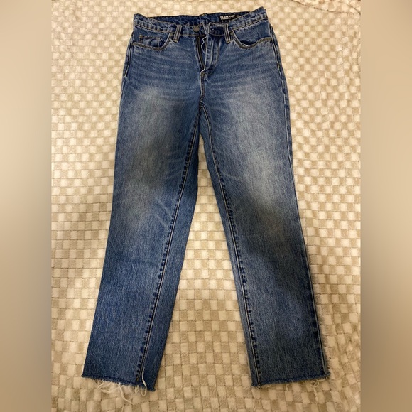 BlankNYC jeans 
The Madison crop
Sz 27 
BlankNYC jeans - Picture 4 of 5